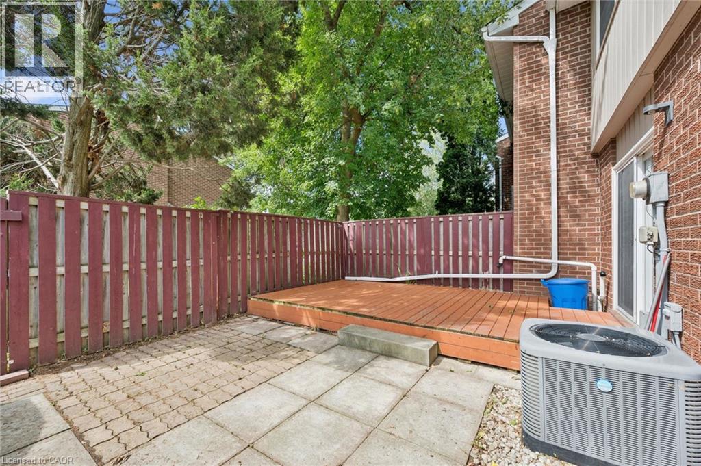 121 University Avenue E Unit# 11, Waterloo, Ontario  N2J 4J1 - Photo 34 - 40849888