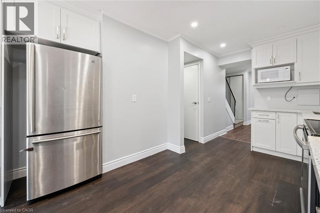 121 University Avenue E Unit# 11, Waterloo, Ontario  N2J 4J1 - Photo 8 - 40849888