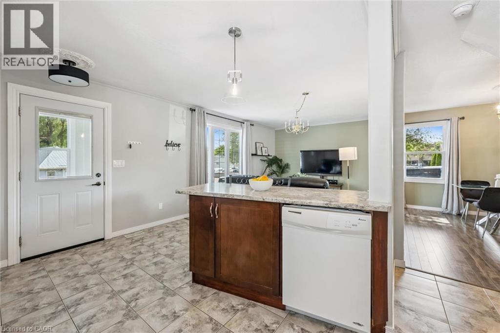976 Guelph Street, Kitchener, Ontario  N2H 5Z6 - Photo 11 - 40850148