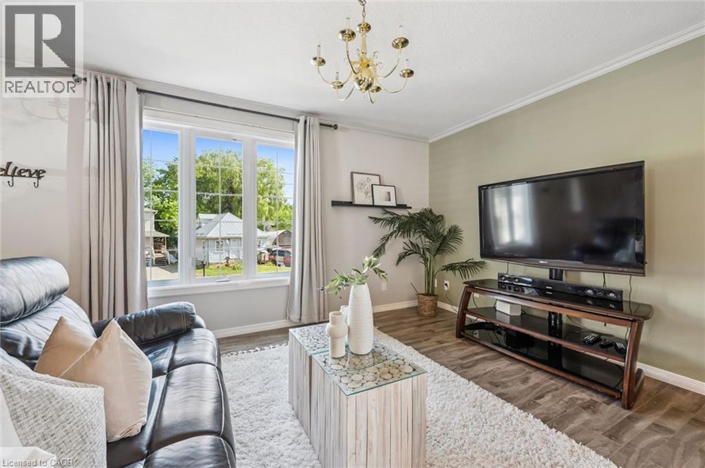 976 Guelph Street, Kitchener, Ontario  N2H 5Z6 - Photo 5 - 40850148