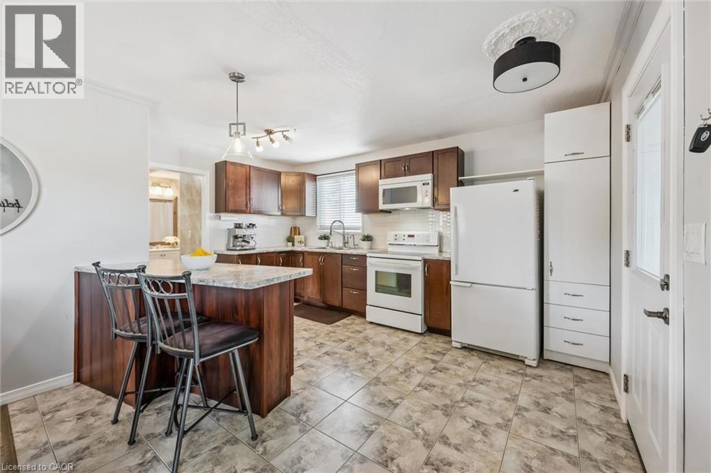 976 Guelph Street, Kitchener, Ontario  N2H 5Z6 - Photo 8 - 40850148