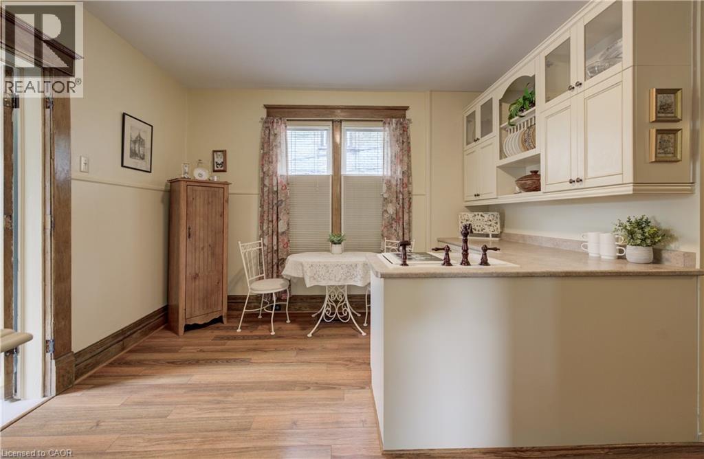 46 Ellen Street W, Kitchener, Ontario  N2H 4K3 - Photo 12 - 40851493
