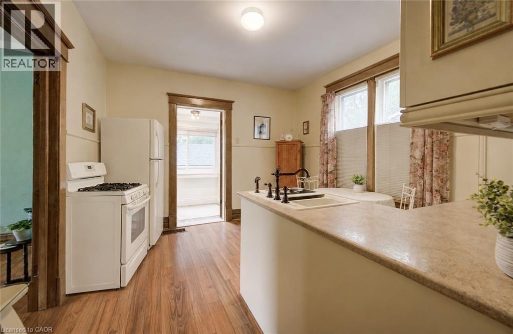 46 Ellen Street W, Kitchener, Ontario  N2H 4K3 - Photo 10 - 40851628