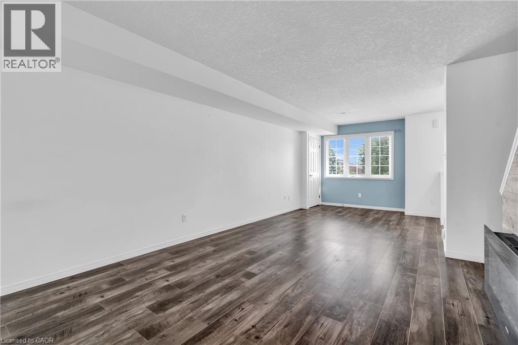50 Howe Drive Unit# 19b, Kitchener, Ontario  N2E 0A2 - Photo 5 - 40853350