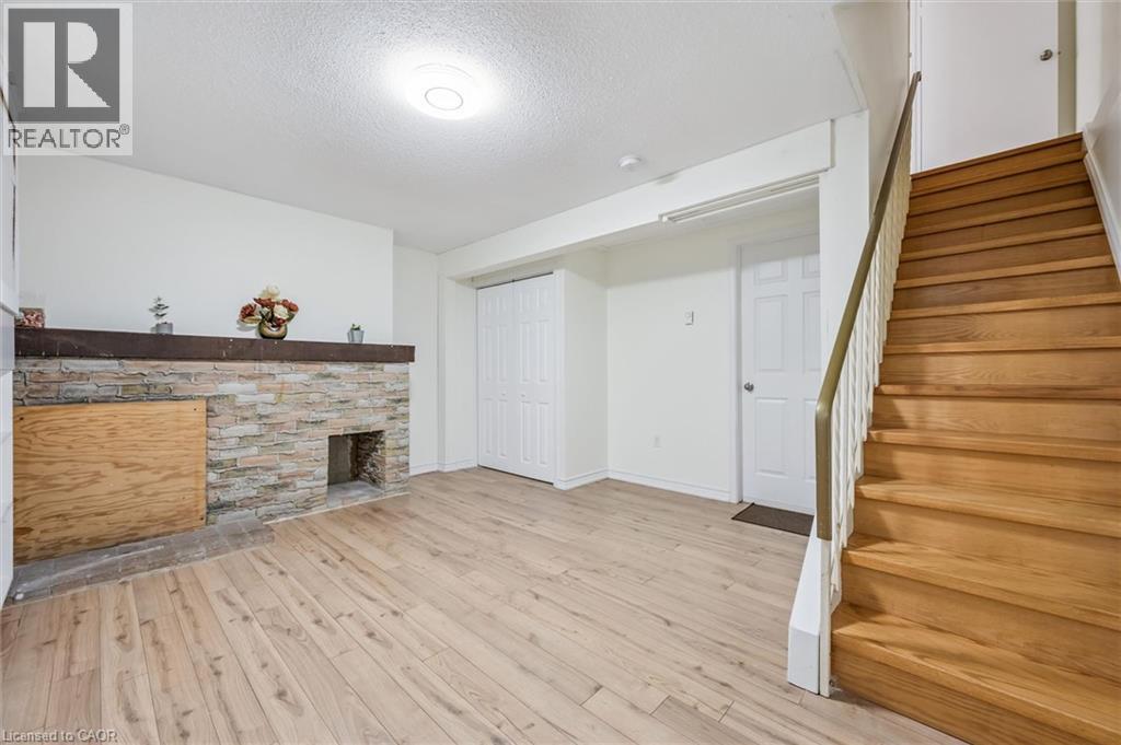178 Westcourt Place, Waterloo, Ontario  N2L 2R7 - Photo 28 - 40854013