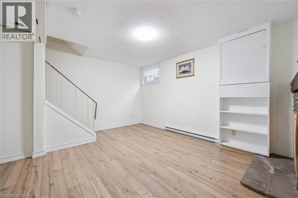 178 Westcourt Place, Waterloo, Ontario  N2L 2R7 - Photo 31 - 40854013