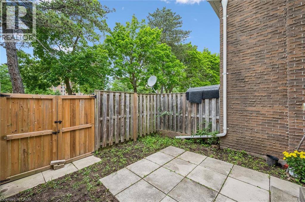 178 Westcourt Place, Waterloo, Ontario  N2L 2R7 - Photo 33 - 40854013
