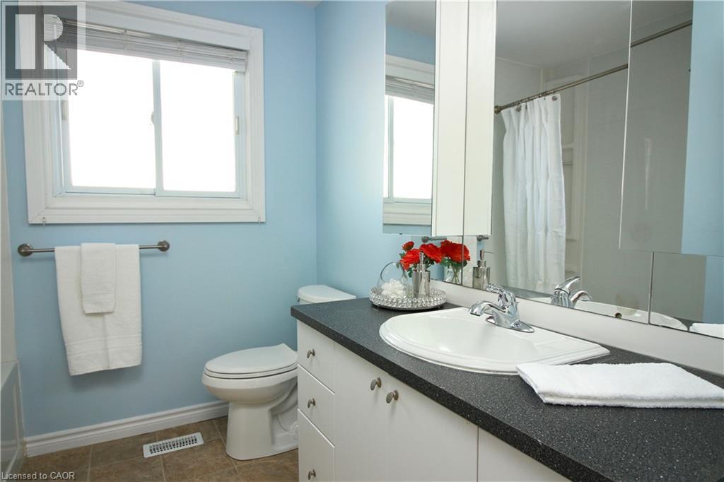 11 Wordsworth Place Unit# Upper, Kitchener, Ontario  N2B 3K6 - Photo 10 - 40852880