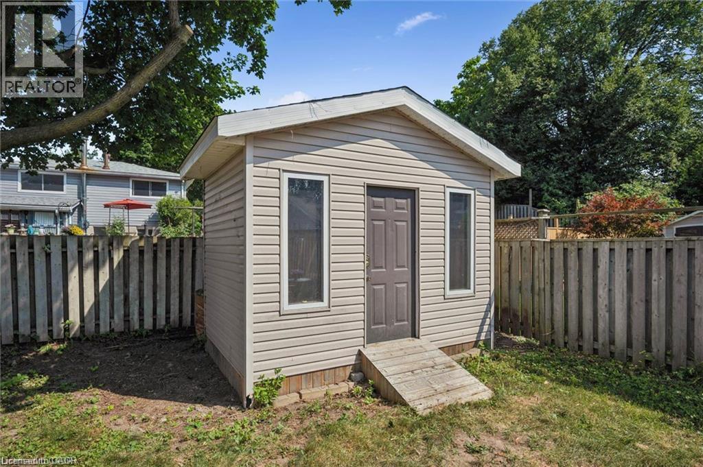 659 Glen Forrest Boulevard, Waterloo, Ontario  N2L 4K4 - Photo 35 - 40854978