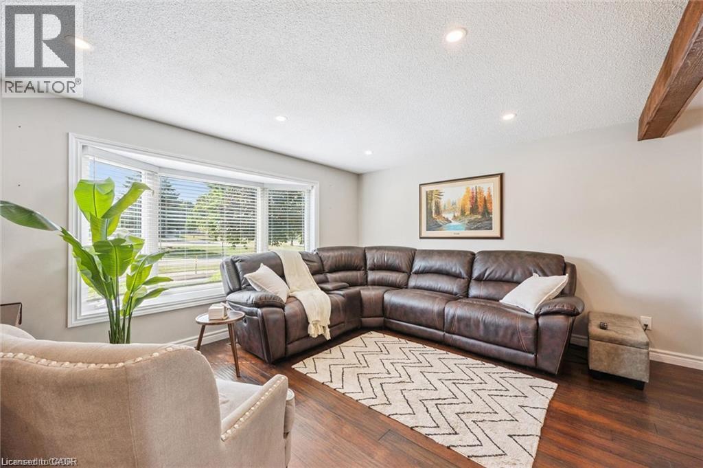 659 Glen Forrest Boulevard, Waterloo, Ontario  N2L 4K4 - Photo 7 - 40854978