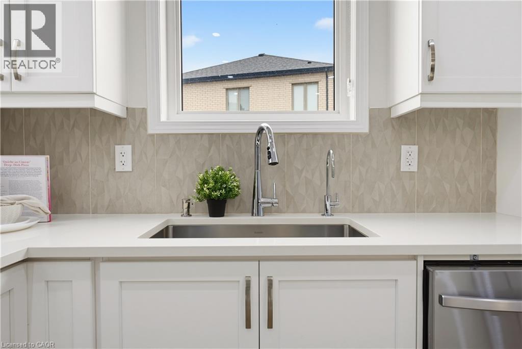6 Milt Schmidt Street, Kitchener, Ontario  N2R 0T2 - Photo 11 - 40855507