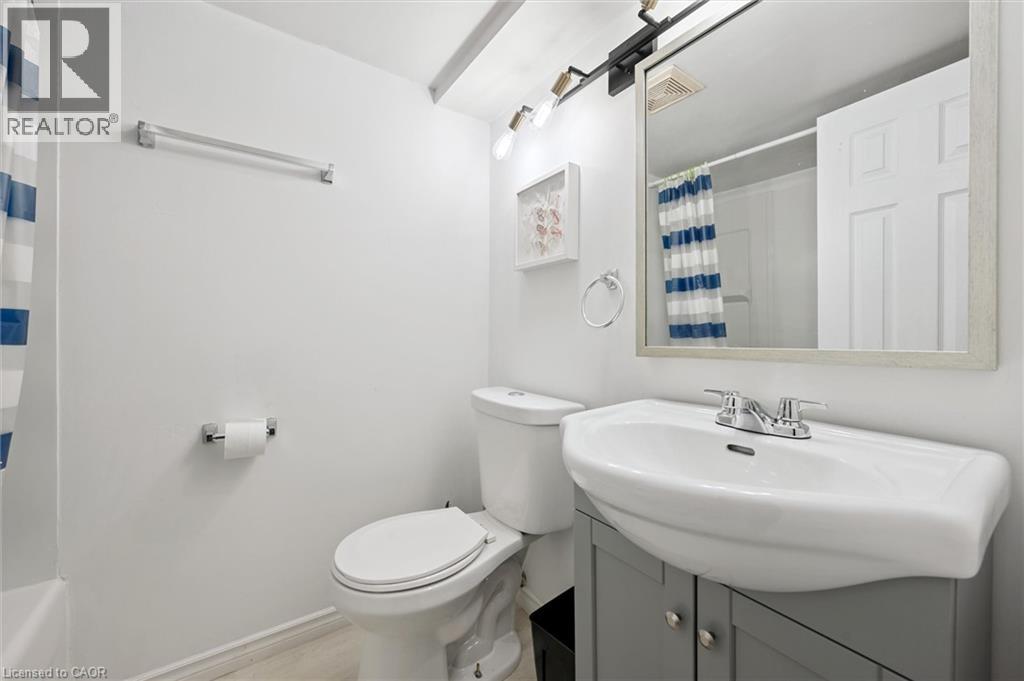 750 Erinbrook Drive Unit# 2, Kitchener, Ontario  N2E 2S7 - Photo 26 - 40855803