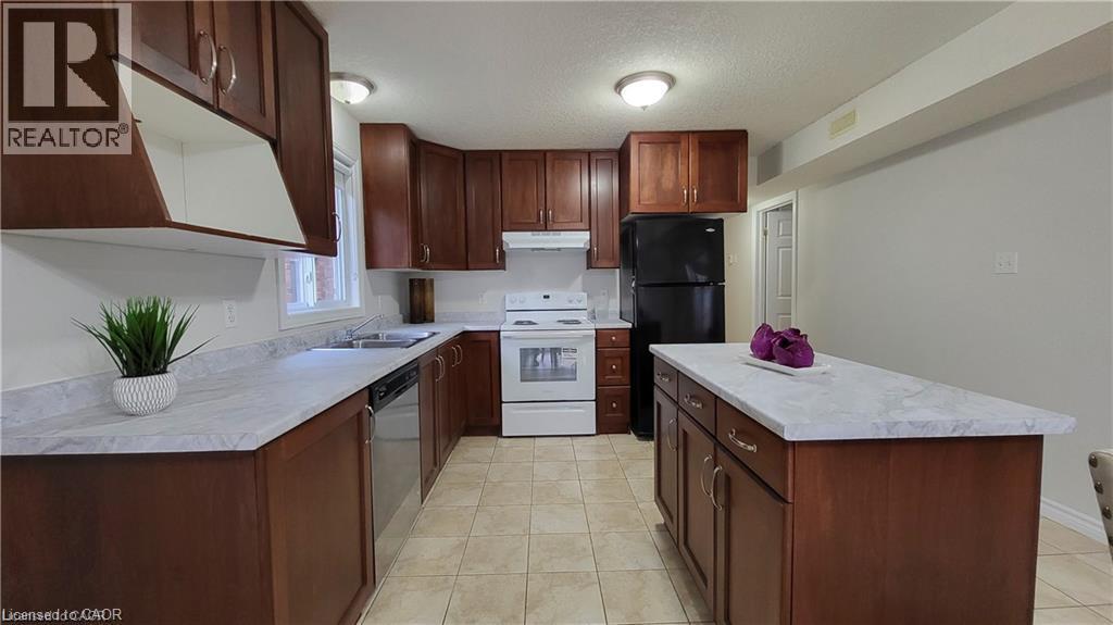 128 Udvari Crescent Unit# A, Kitchener, Ontario  N2N 3P6 - Photo 6 - 40856389