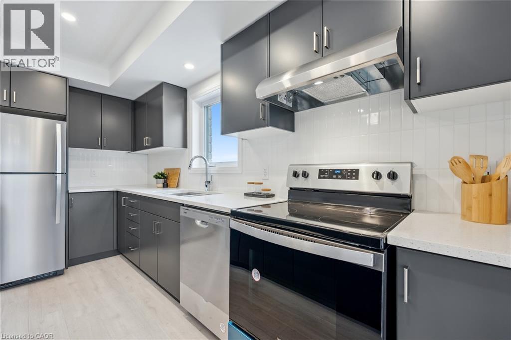 15 Stauffer Woods Trail Unit# 1, Kitchener, Ontario  N2P 0L1 - Photo 9 - 40854814