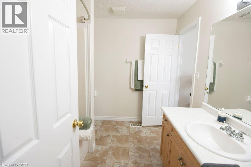 975 Strasburg Road Unit# 3, Kitchener, Ontario  N2E 0A8 - Photo 22 - 40856437