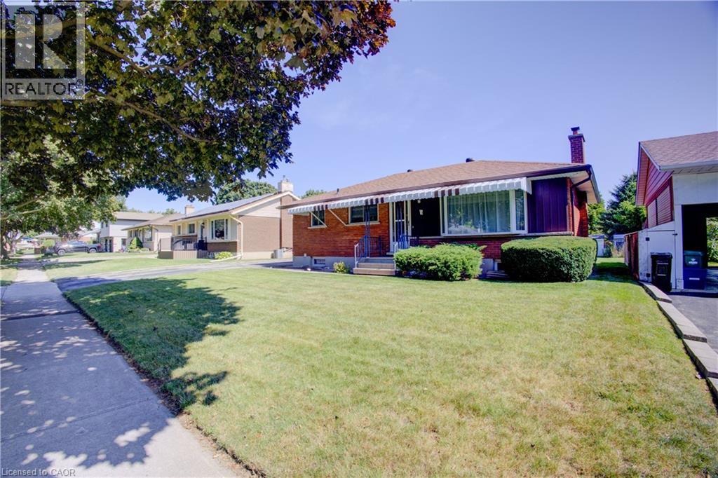 52 Queenston Crescent, Kitchener, Ontario  N2B 2V5 - Photo 2 - 40851087