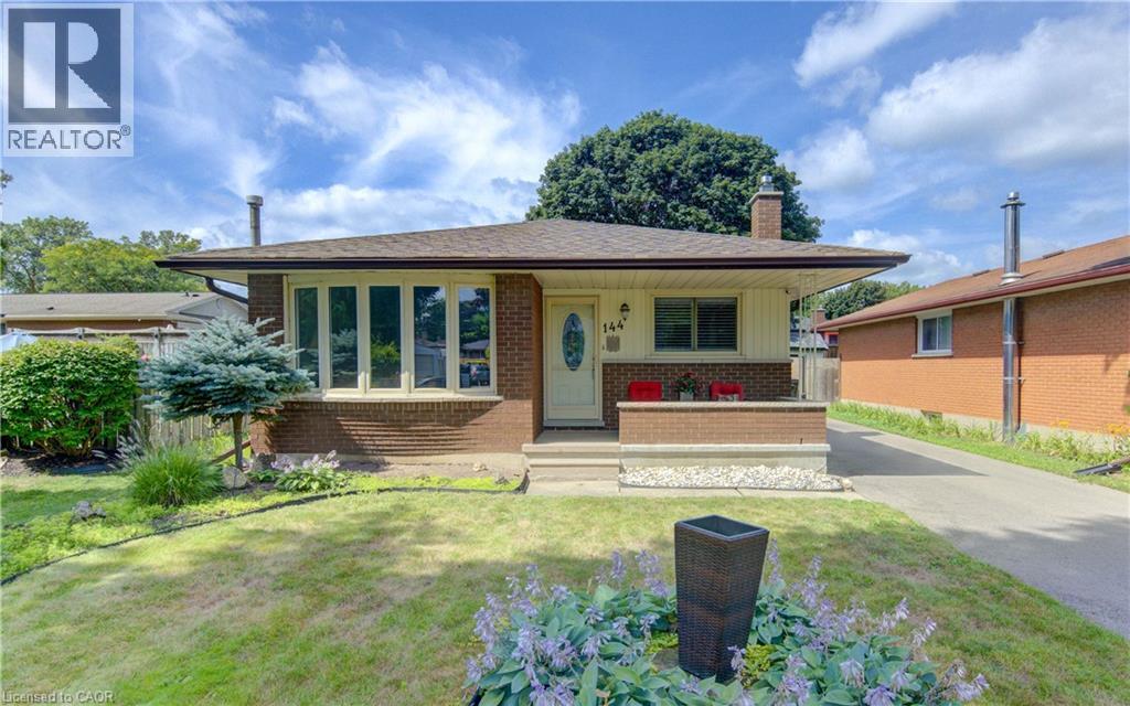 144 HOLBORN Drive, Kitchener, Ontario