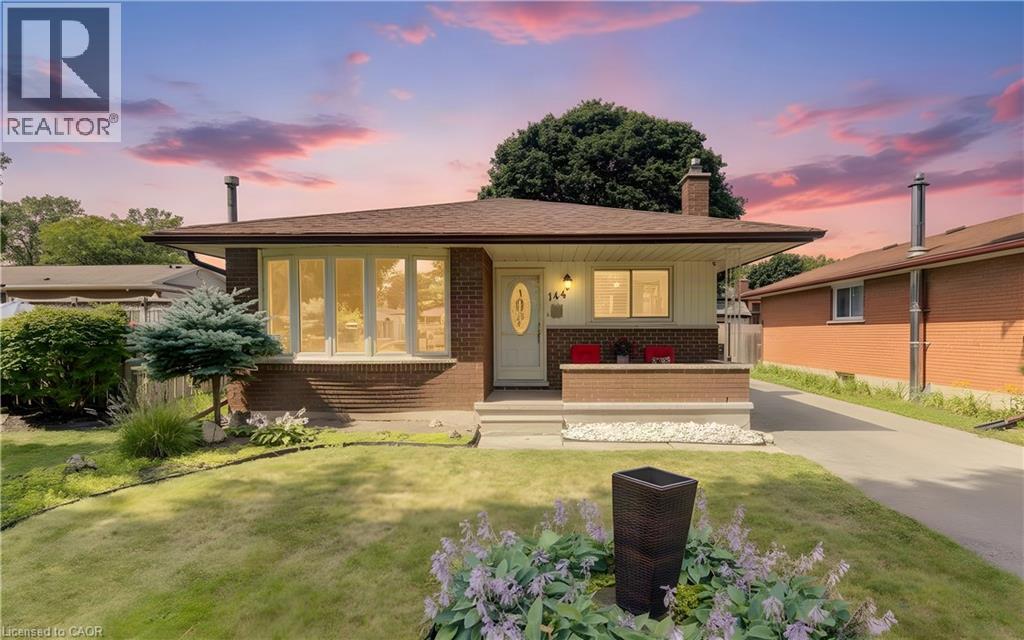144 Holborn Drive, Kitchener, Ontario  M2A 2E5 - Photo 2 - 40852882