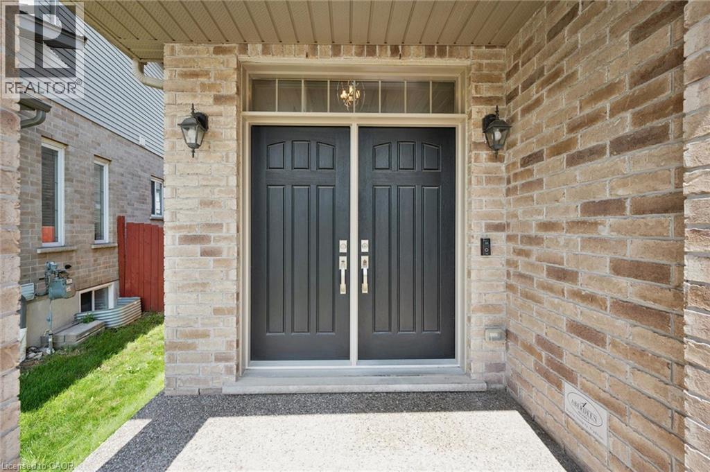 941 Eden Oak Court, Kitchener, Ontario  N2A 0H4 - Photo 3 - 40858123