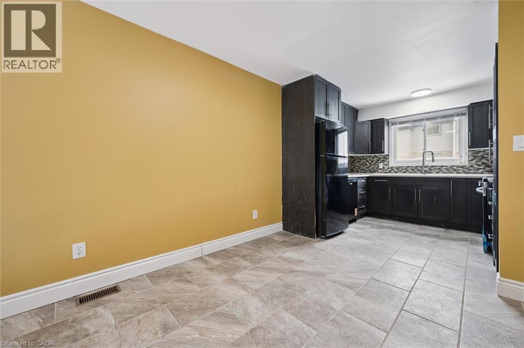 589 Beechwood Drive Unit# 43, Waterloo, Ontario  N2T 2K9 - Photo 14 - 40858084
