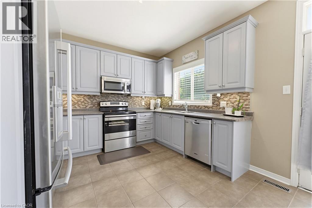 359 Pine Valley Drive, Kitchener, Ontario  N2P 2V4 - Photo 13 - 40859661