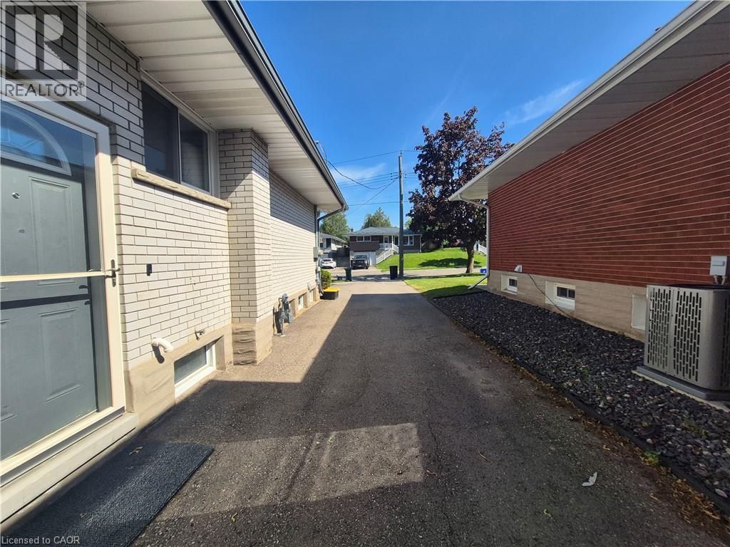11 Duncairn Avenue, Kitchener, Ontario  N2M 4S5 - Photo 24 - 40859834