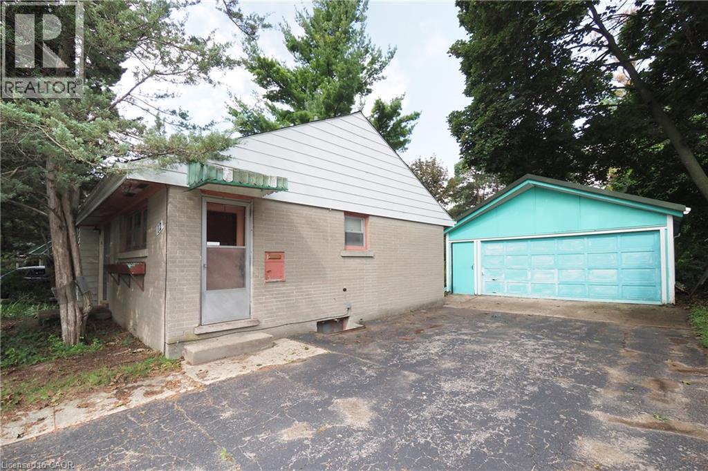 12 Oakwood Avenue, Kitchener, Ontario  N2H 6G9 - Photo 29 - 40859571
