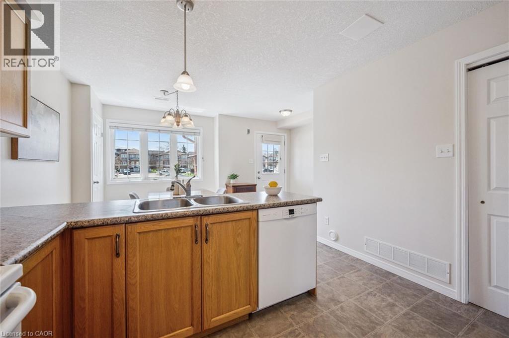 50 Howe Drive Unit# 16b, Kitchener, Ontario  N2E 0A3 - Photo 11 - 40853188