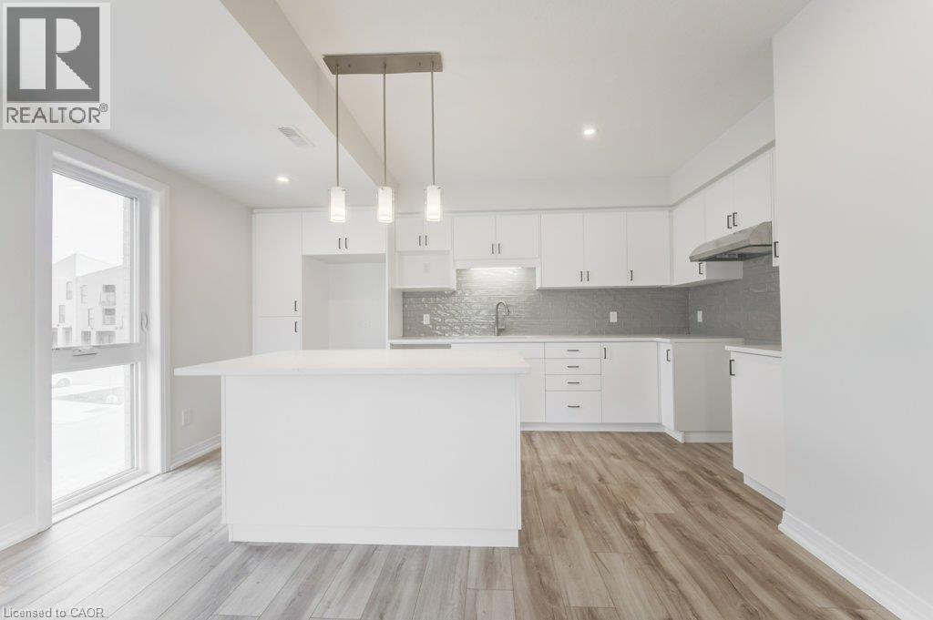 686 Benninger Drive, Kitchener, Ontario  N2E 0H8 - Photo 10 - 40861139