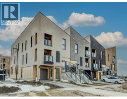 686 BENNINGER Drive, Kitchener, Ontario