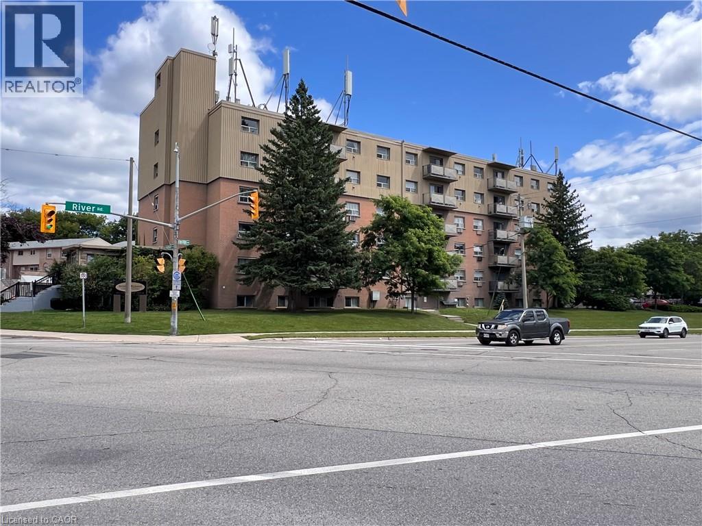 283 Fairway Road N Unit# 503, Kitchener, Ontario  N2A 2P1 - Photo 2 - 40862143