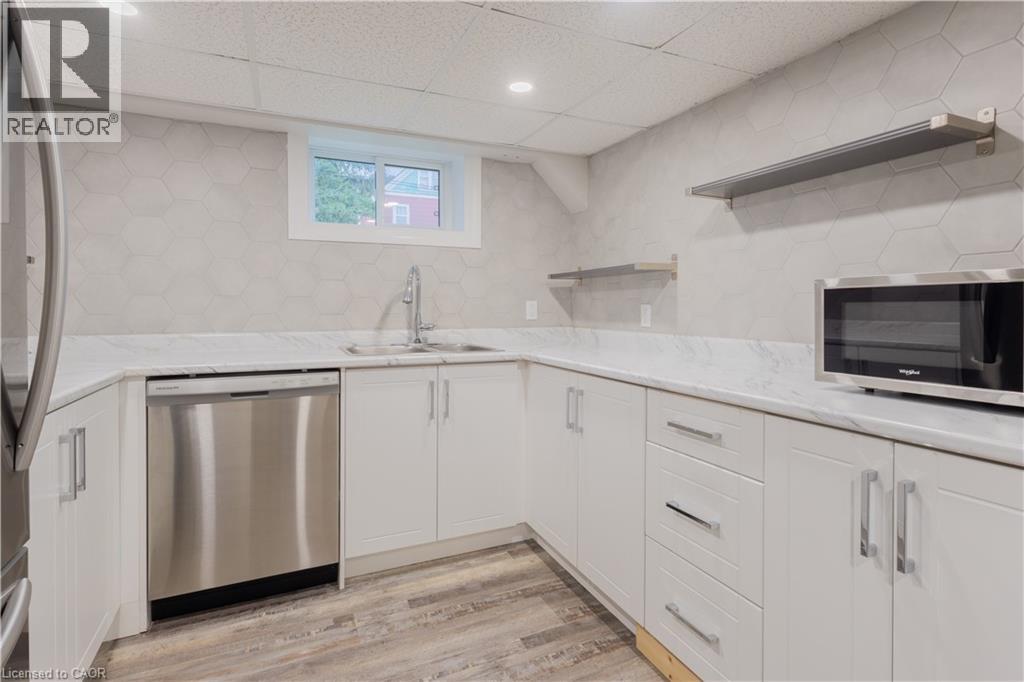 157 Dawson Street, Waterloo, Ontario  N2L 1R9 - Photo 18 - 40862405