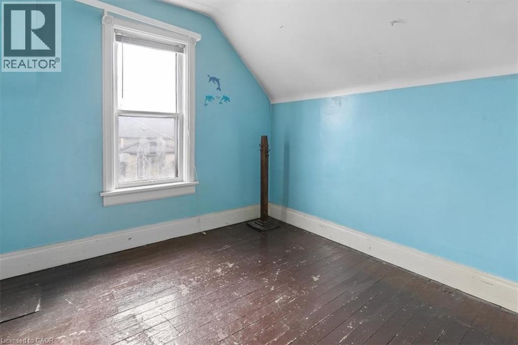 427 Duke Street W, Kitchener, Ontario  N2H 3Y6 - Photo 16 - 40862461