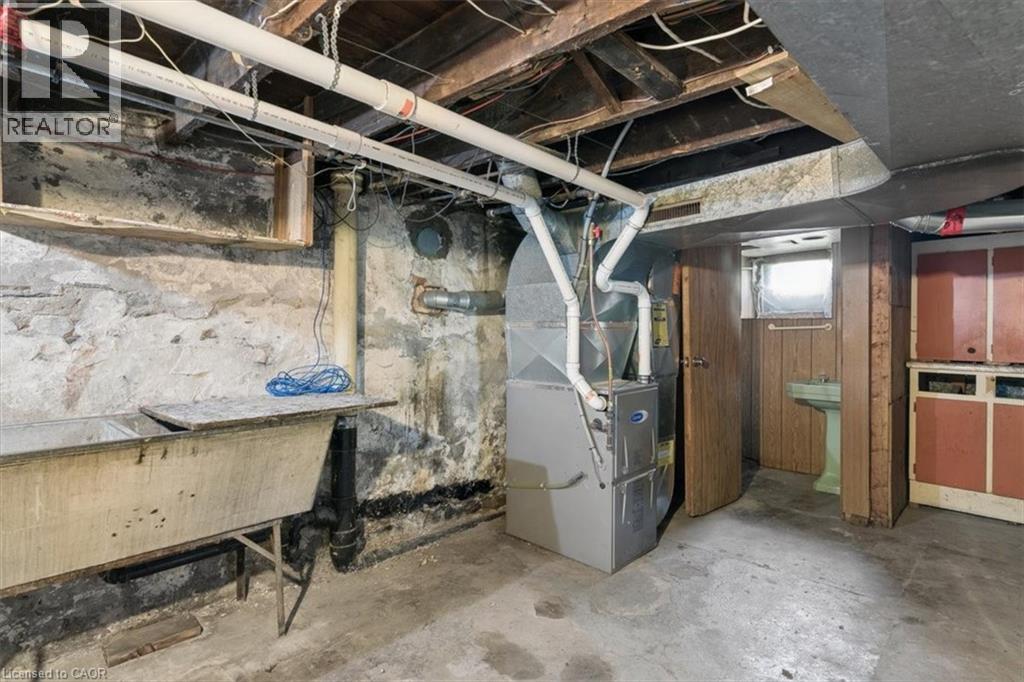 427 Duke Street W, Kitchener, Ontario  N2H 3Y6 - Photo 23 - 40862461