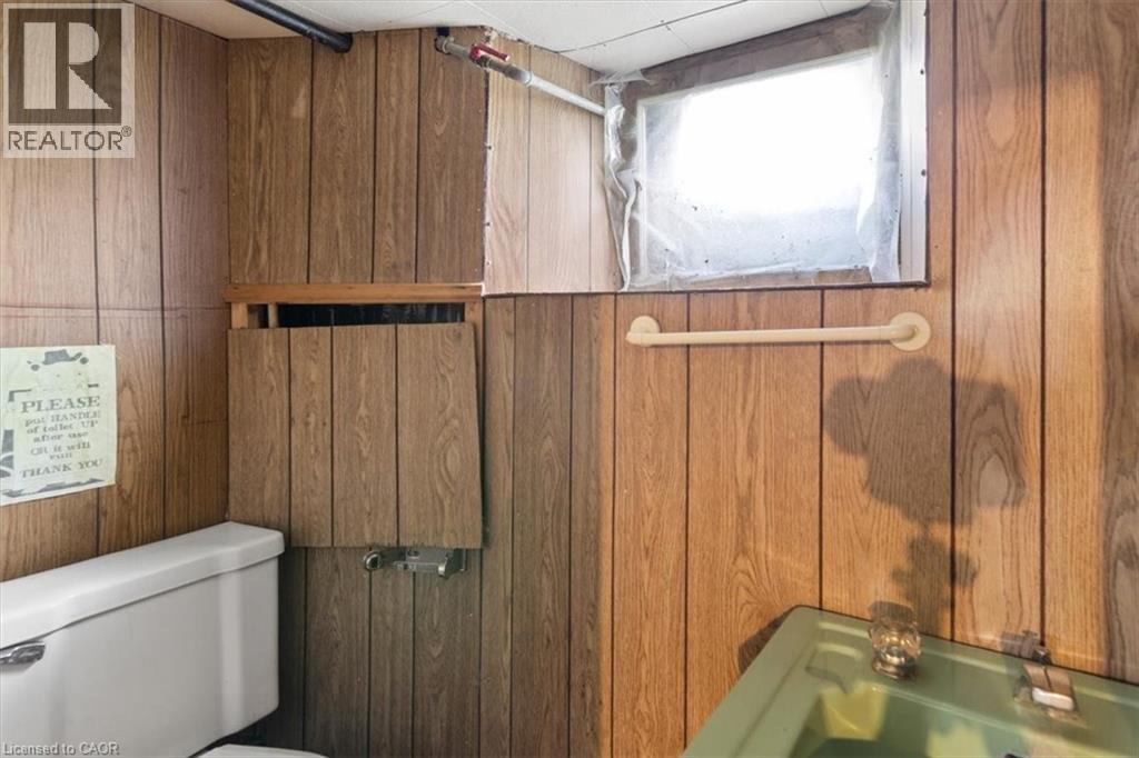 427 Duke Street W, Kitchener, Ontario  N2H 3Y6 - Photo 24 - 40862461