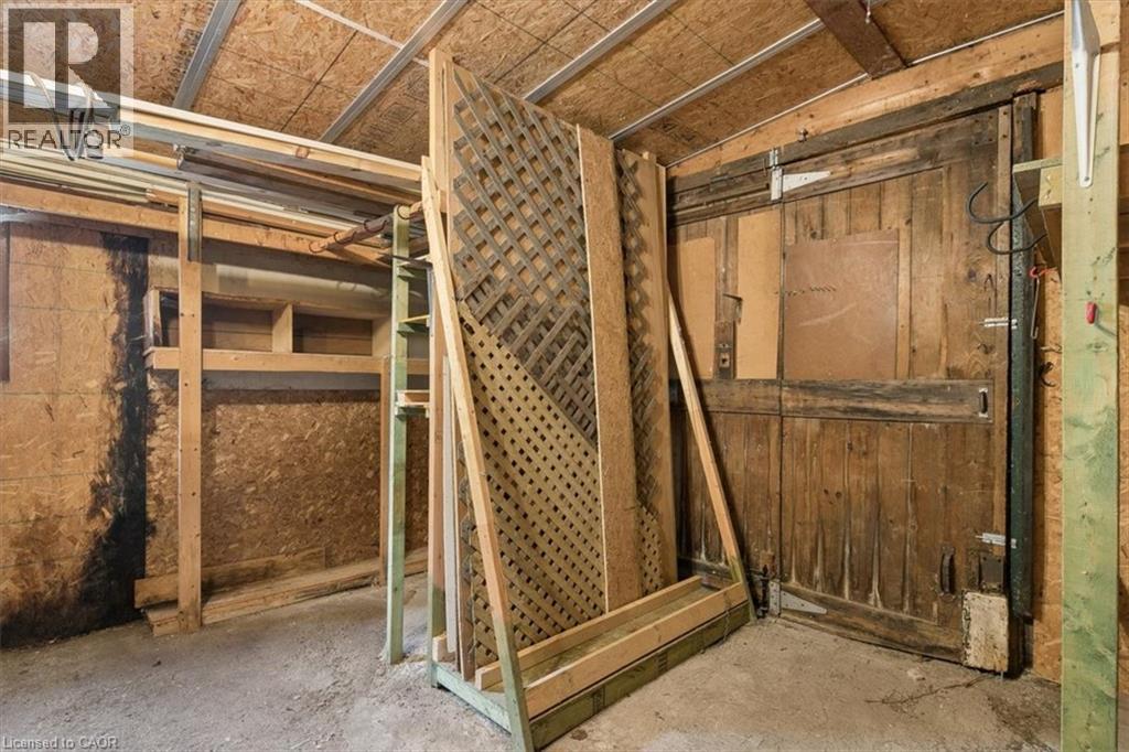 427 Duke Street W, Kitchener, Ontario  N2H 3Y6 - Photo 25 - 40862461