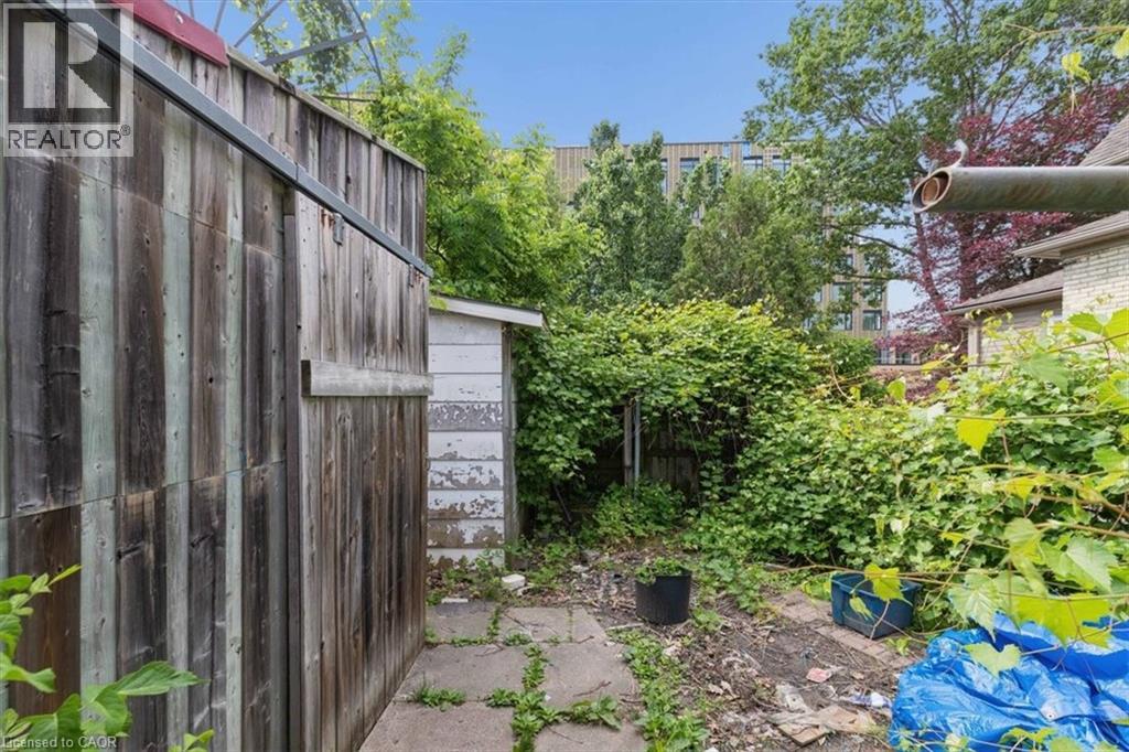 427 Duke Street W, Kitchener, Ontario  N2H 3Y6 - Photo 32 - 40862461