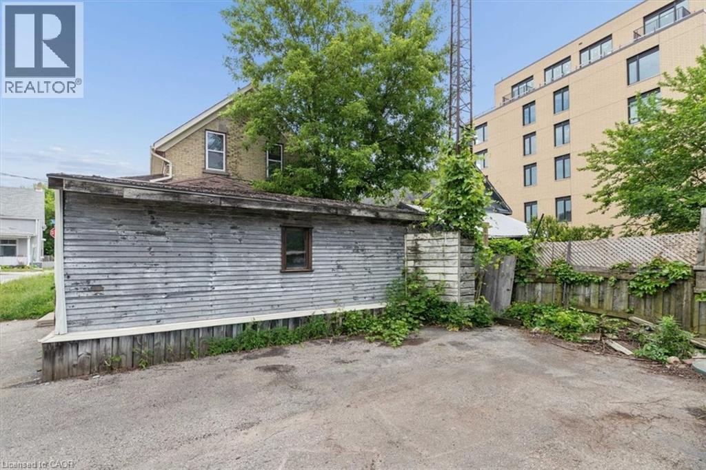 427 Duke Street W, Kitchener, Ontario  N2H 3Y6 - Photo 35 - 40862461