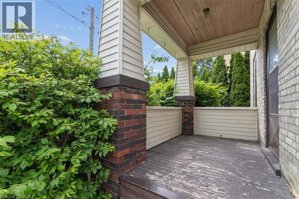 427 Duke Street W, Kitchener, Ontario  N2H 3Y6 - Photo 5 - 40862461