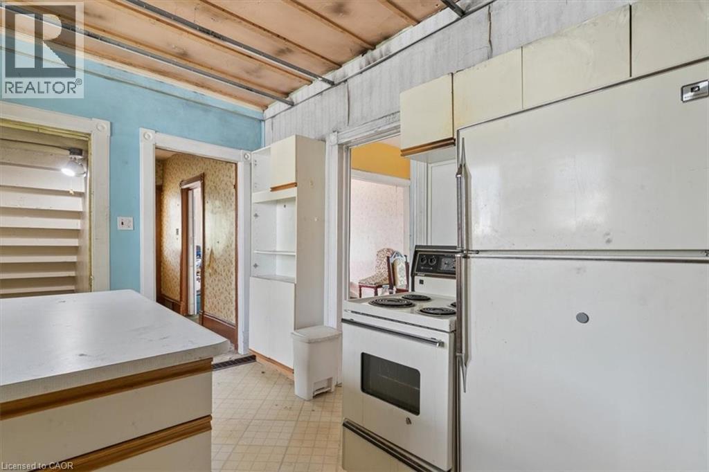 427 Duke Street W, Kitchener, Ontario  N2H 3Y6 - Photo 6 - 40862461