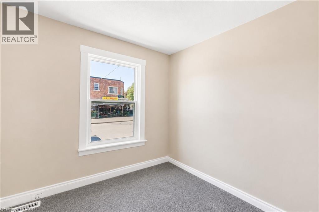 93 Lancaster Street W, Kitchener, Ontario  N2H 4T3 - Photo 11 - 40863097