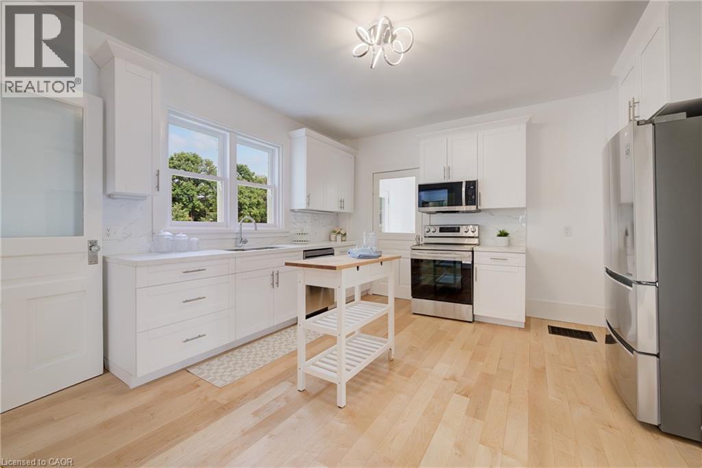 25 Central Street, Waterloo, Ontario  N2L 3A5 - Photo 20 - 40863709