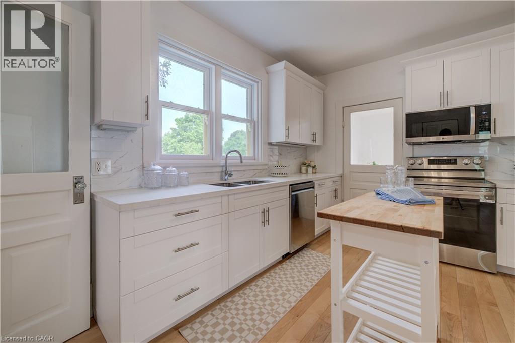25 Central Street, Waterloo, Ontario  N2L 3A5 - Photo 22 - 40863709