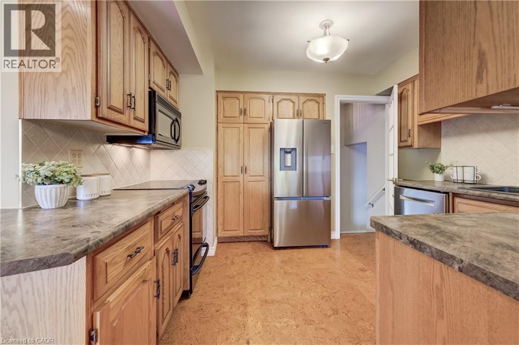 54 Fairlawn Road, Kitchener, Ontario  N2C 1X9 - Photo 13 - 40863885