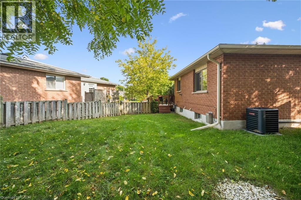 78 Old Huron Court, Kitchener, Ontario  N2R 1L7 - Photo 27 - 40859771