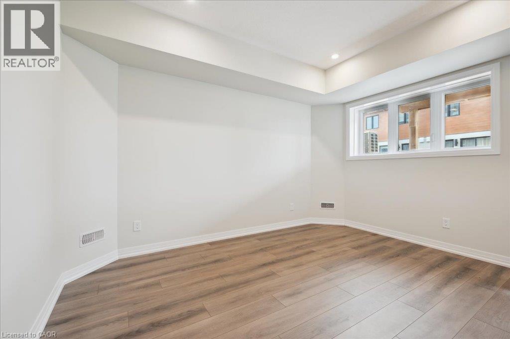 15 Stauffer Woods Trail Unit# 7, Kitchener, Ontario  N2P 0L1 - Photo 7 - 40862939