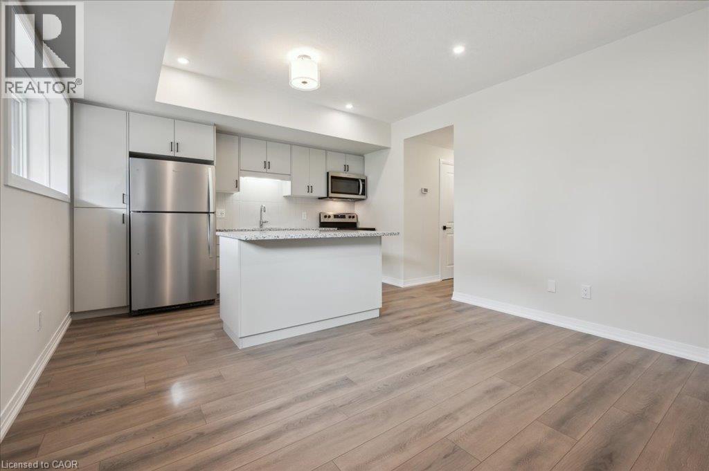 15 Stauffer Woods Trail Unit# 7, Kitchener, Ontario  N2P 0L1 - Photo 8 - 40862939