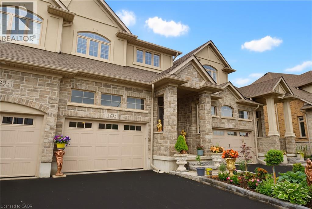 123 Oak Park Drive, Waterloo, Ontario  N2K 0B3 - Photo 3 - 40865424