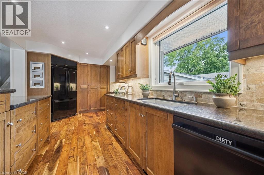 112 Margaret Avenue N, Waterloo, Ontario  N2J 3P9 - Photo 16 - 40863643