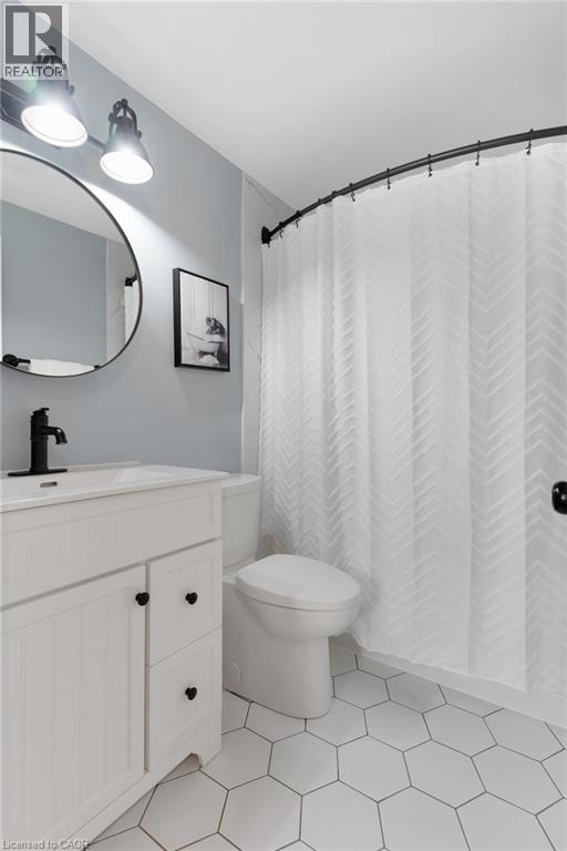 477 Kingscourt Drive Unit# B, Waterloo, Ontario  N2K 2X9 - Photo 20 - 40862821